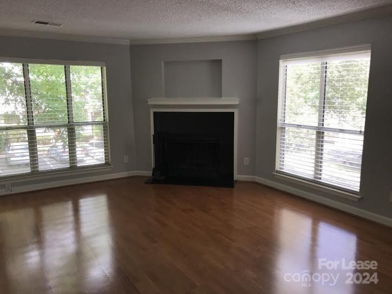 Property image 2 at 2514 Cranbrook Lane, Charlotte, NC 28207