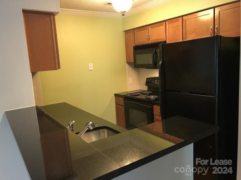 Property image 4 at 2514 Cranbrook Lane, Charlotte, NC 28207