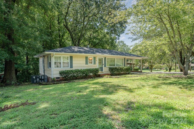 Property image 2 at 701 Forest Drive, Gastonia, NC 28054