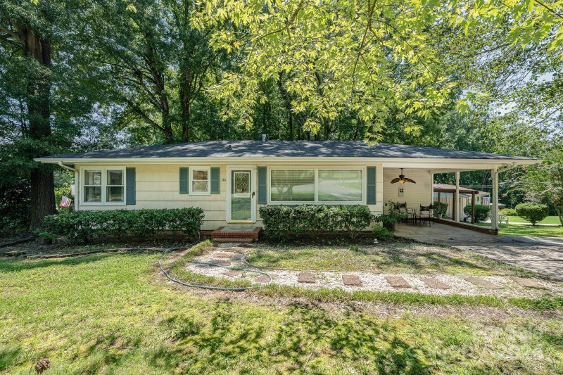 Property image 4 at 701 Forest Drive, Gastonia, NC 28054