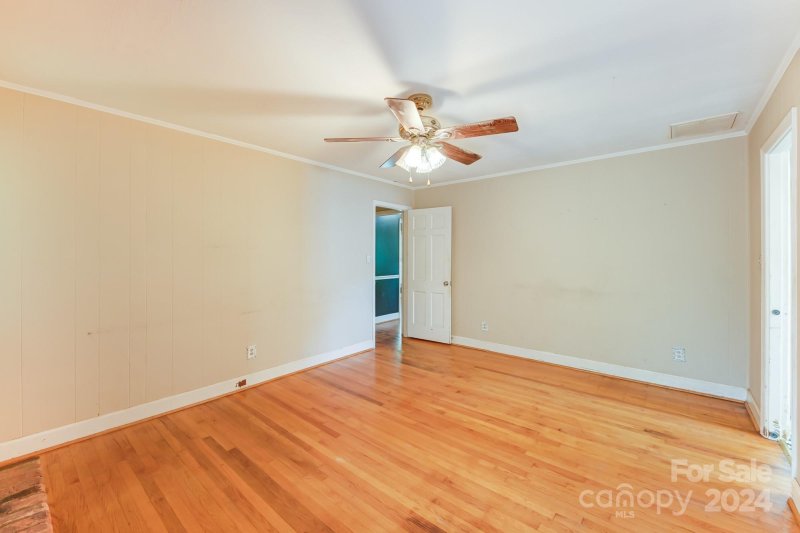 Property image 5 at 1233 Castlegate Street, Gastonia, NC 28054