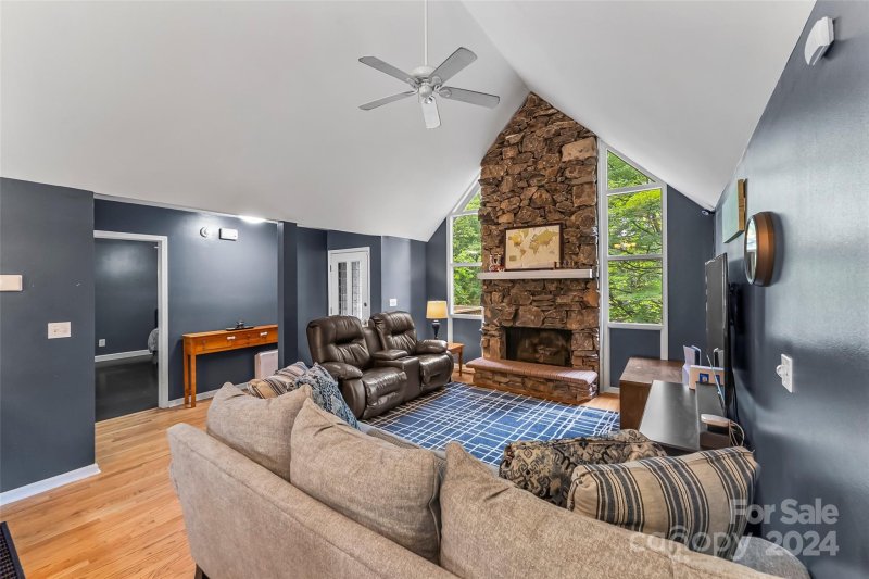 Property image 4 at 1 S Wildwood Lane, Fletcher, NC 28732