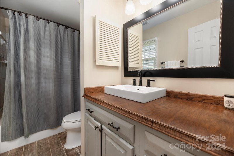 Property image 4 at 768 Marsh Road, Charlotte, NC 28209