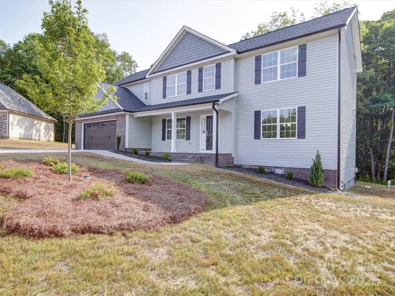 Property image 2 of 1133 Heather Oak Lane in Oak Glen, Oakboro, NC 28129