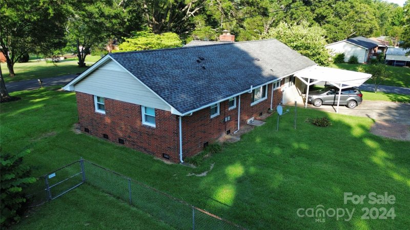 Property image 3 at 664 Allister Drive, Charlotte, NC 28227