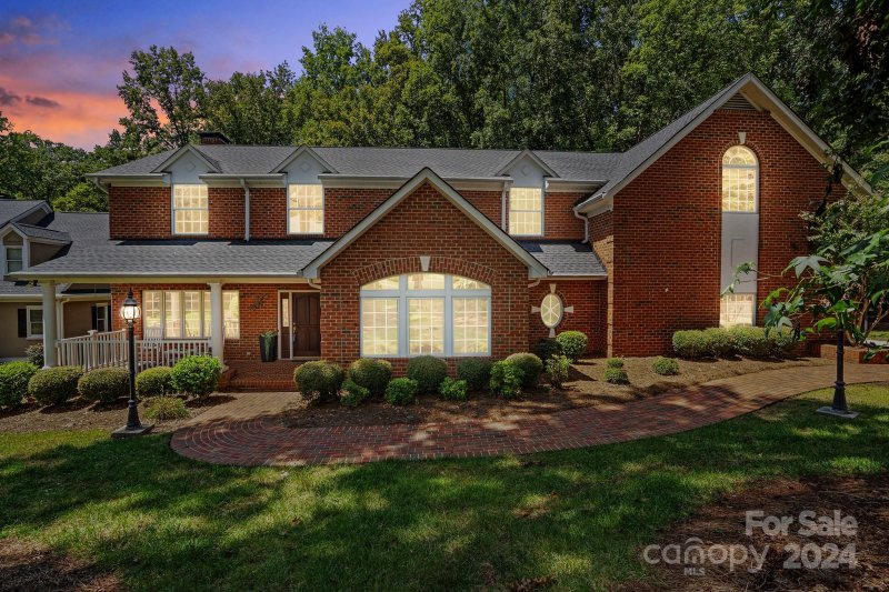 2094 Cavendale Drive