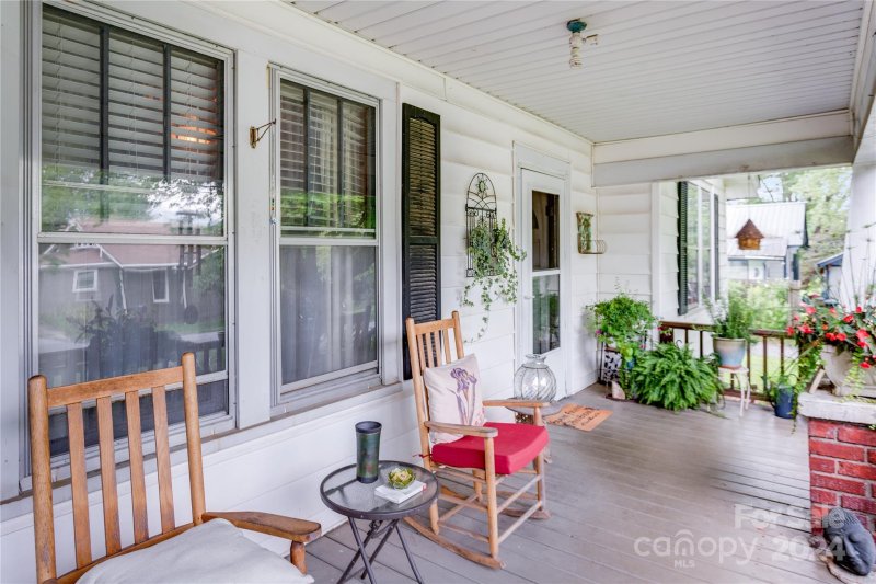 Property image 3 at 135 Camelot Drive, Waynesville, NC 28786