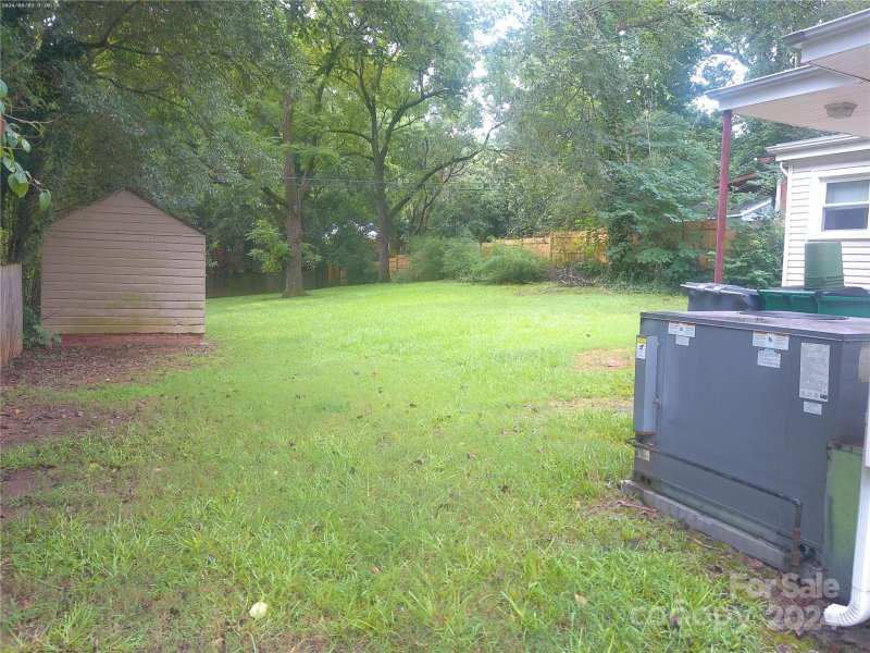 Property image 4 at 1949 Garibaldi Avenue, Charlotte, NC 28208