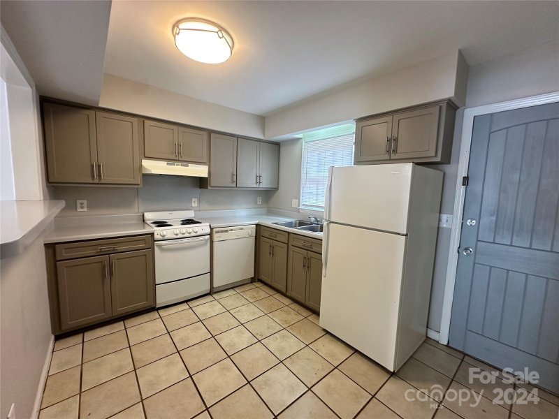 Property image 5 at 6428 Old Pineville Road, Charlotte, NC 28217