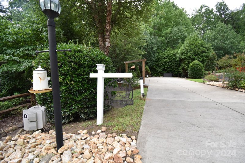 Property image 2 at 135 Cornell Circle, Lake Lure, NC 28746