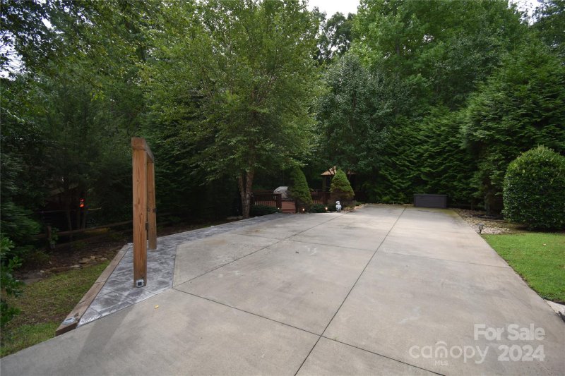 Property image 3 at 135 Cornell Circle, Lake Lure, NC 28746