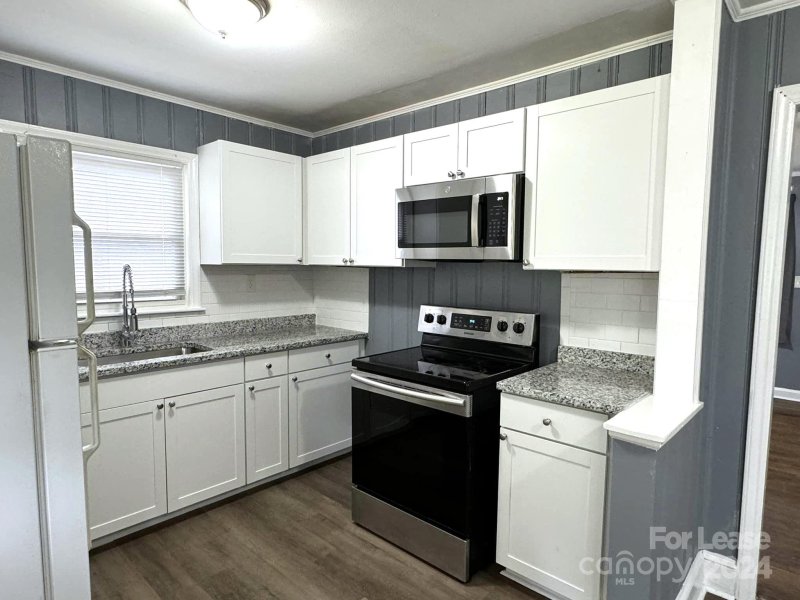 Property image 2 at 520 Porter Street, Charlotte, NC 28208
