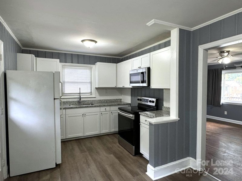 Property image 4 at 520 Porter Street, Charlotte, NC 28208