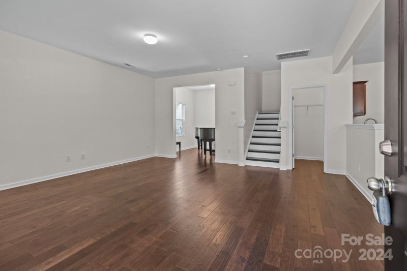 Property image 3 at 9855 Hanberry Boulevard, Charlotte, NC 28213