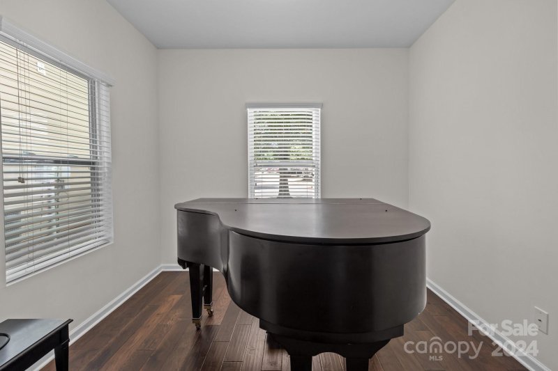 Property image 5 at 9855 Hanberry Boulevard, Charlotte, NC 28213