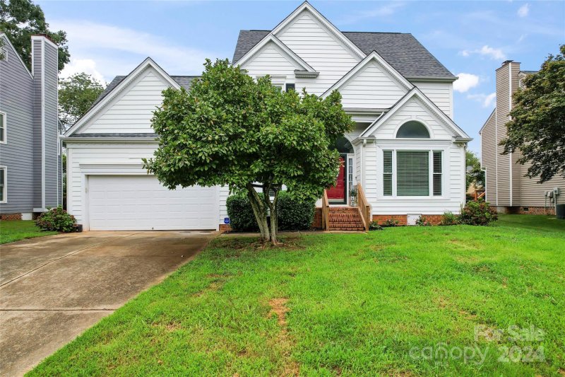 Property image 3 at 4708 Brownes Ferry Road, Charlotte, NC 28269