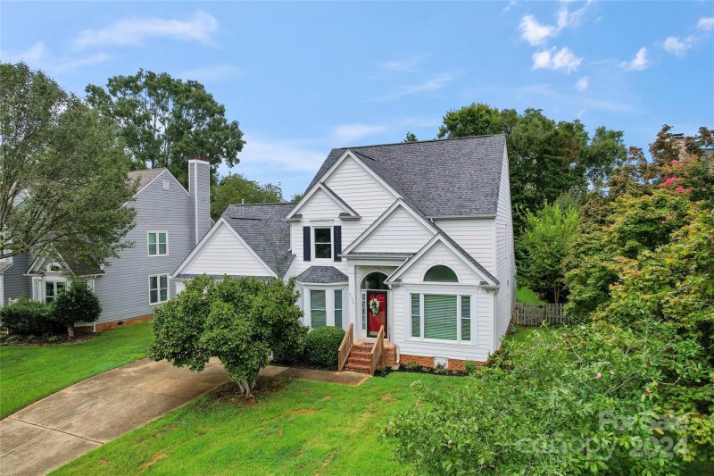 Property image 4 at 4708 Brownes Ferry Road, Charlotte, NC 28269