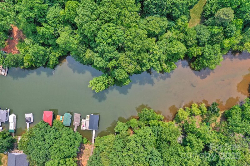 Property image 3 of 2033 Beauhaven Lane in Reflection Pointe, Belmont, NC 28012