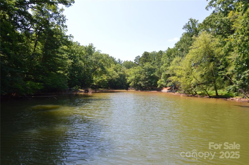Property image 5 of 2033 Beauhaven Lane in Reflection Pointe, Belmont, NC 28012