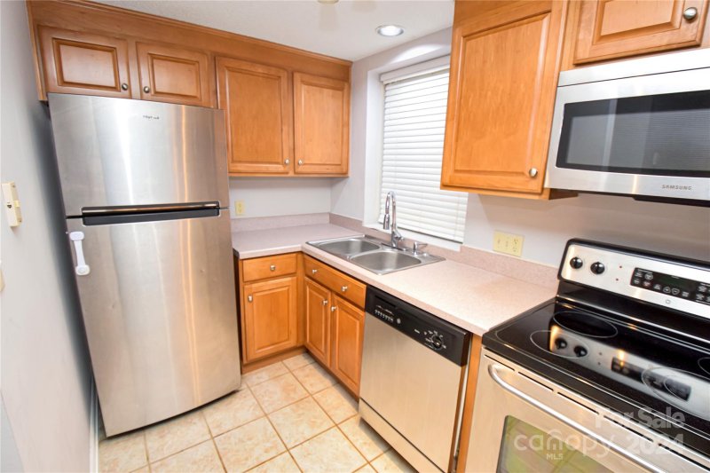 Property image 4 at 211 Heritage Boulevard, Fort Mill, SC 29715