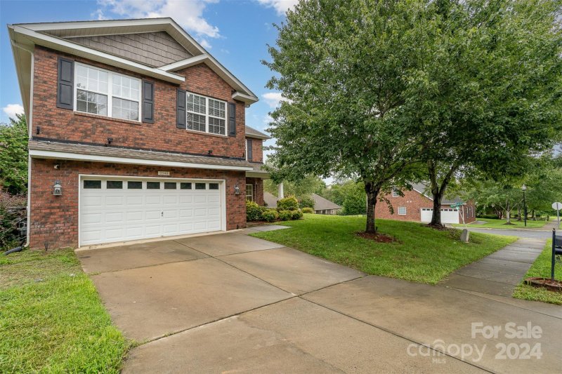 Property image 3 at 2548 Glyncastle Way, Gastonia, NC 28056