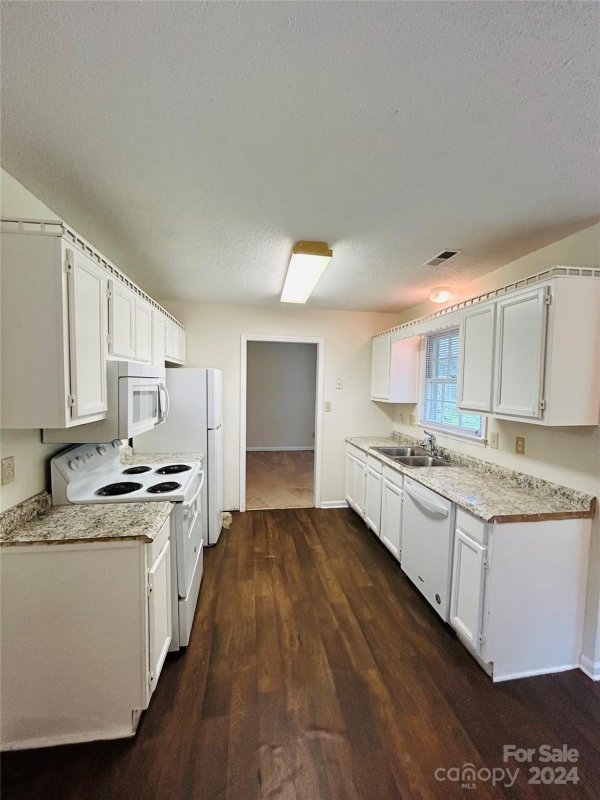 Property image 5 at 3333 Fortis Lane, Matthews, NC 28105