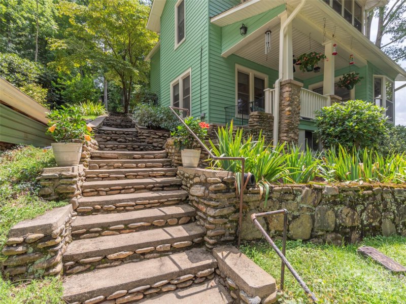 Property image 3 at 18 Kilgore Road, Waynesville, NC 28785