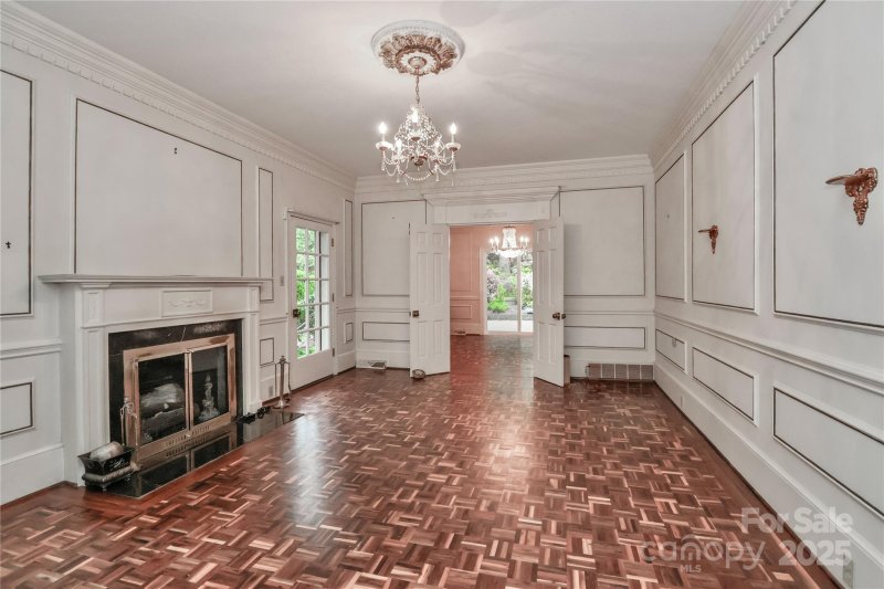 Property image 5 of 715 Saint Cloud Drive in Shannon Acres, Statesville, NC 28625