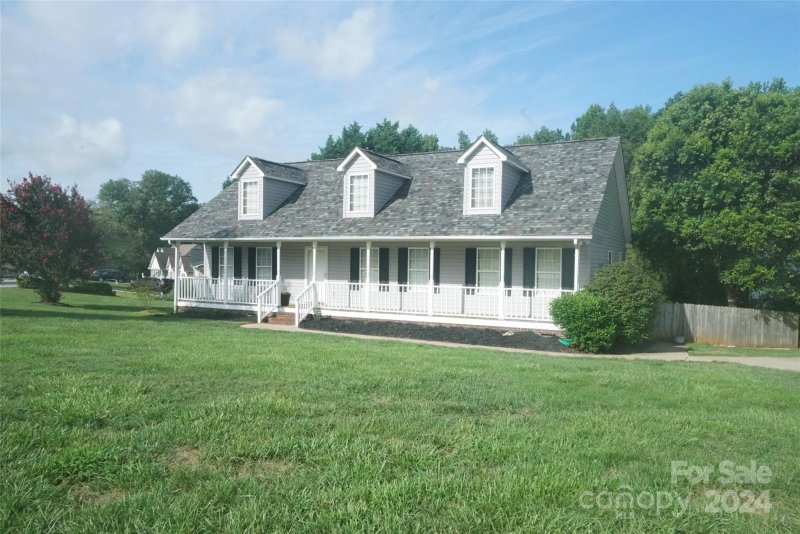 601 Edinburgh Court