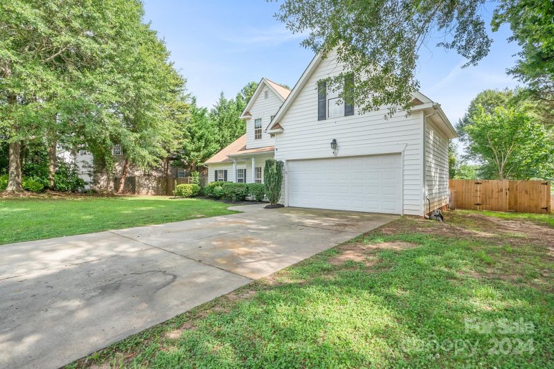 Property image 2 at 7522 Sedgebrook Drive, Stanley, NC 28164