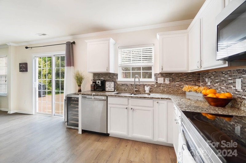 Property image 5 at 4813 Stowe Derby Drive, Charlotte, NC 28278