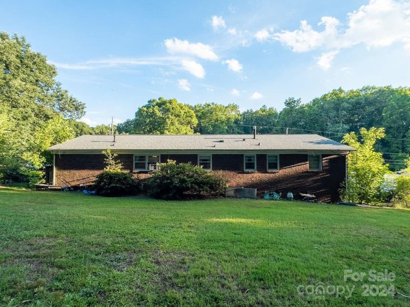Property image 3 at 408 Witten Lane, Gastonia, NC 28052