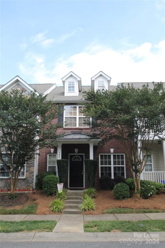 382 Erinn Road