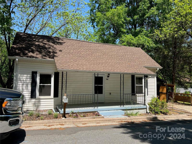 Property image 2 at 346 Nesbit Avenue, Mooresville, NC 28115