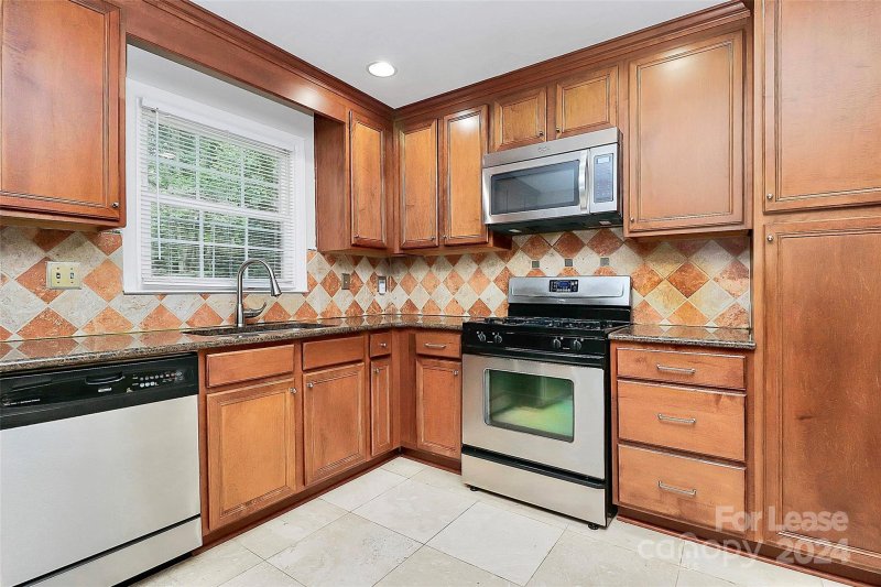 Property image 3 at 6133 Colchester Place, Charlotte, NC 28210