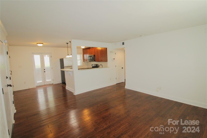 Property image 3 at 4911 Park Road, Charlotte, NC 28209