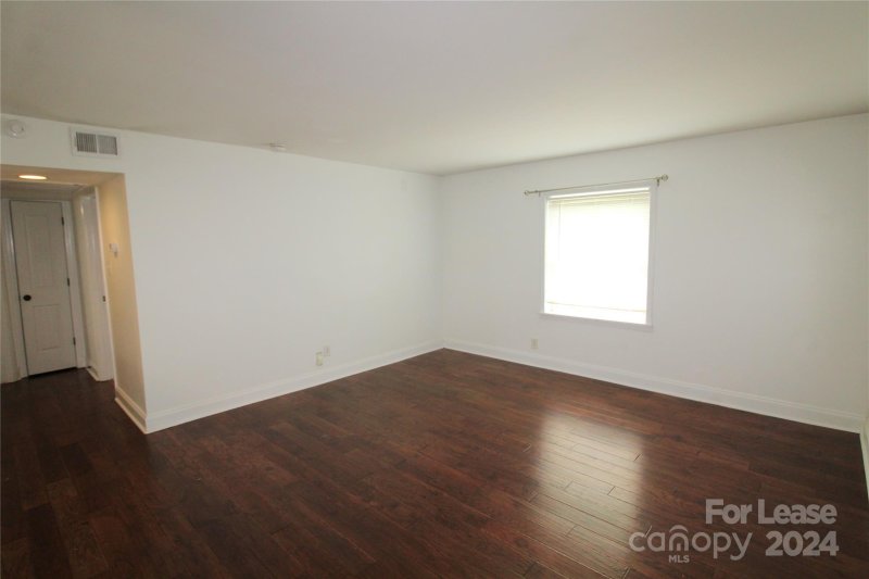 Property image 4 at 4911 Park Road, Charlotte, NC 28209