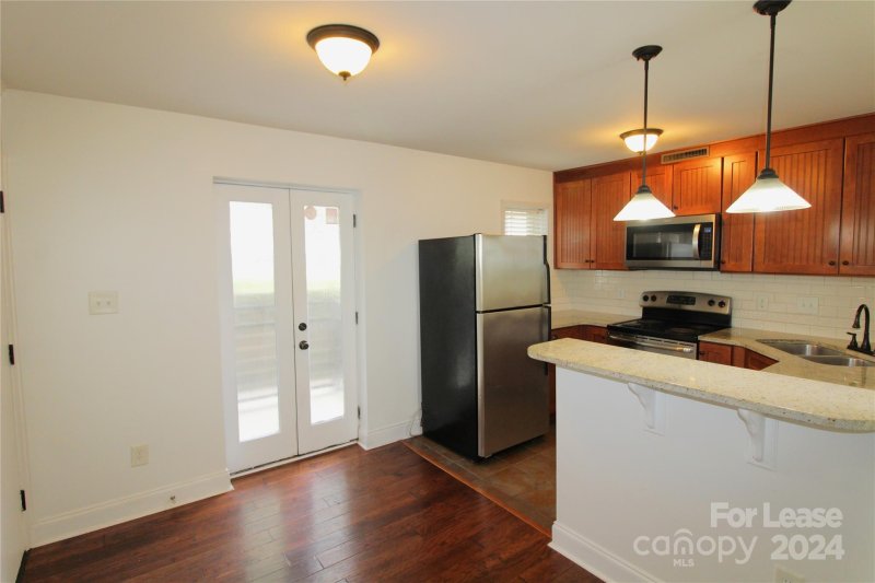 Property image 5 at 4911 Park Road, Charlotte, NC 28209