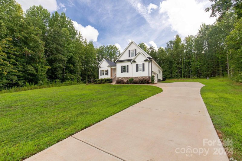 Property image 2 at 2615 Moon Creek Lane, Clover, SC 29710