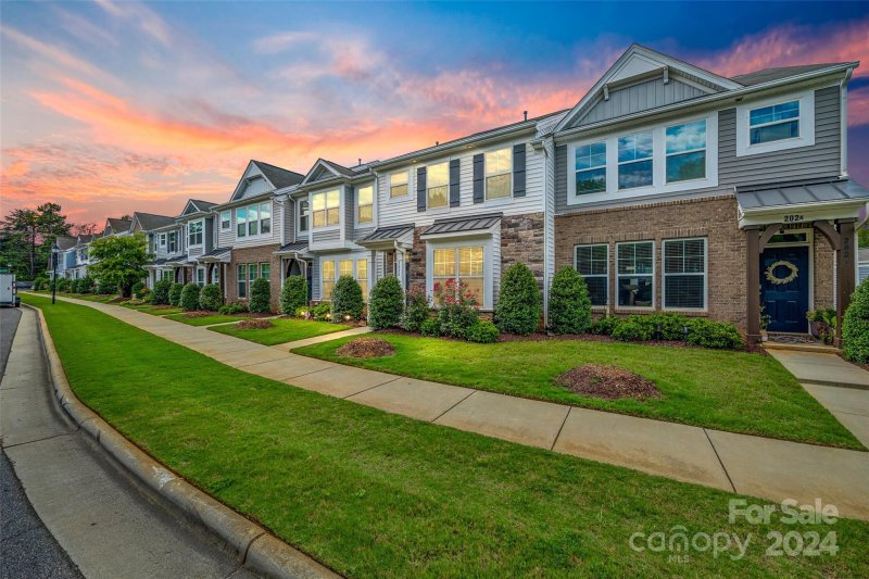 Property image 3 at 202 Waterlynn Ridge Road, Mooresville, NC 28117