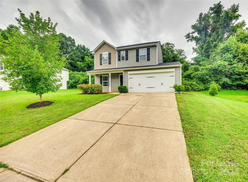 Property image 2 at 692 Victory Gallop Avenue, Clover, SC 29710