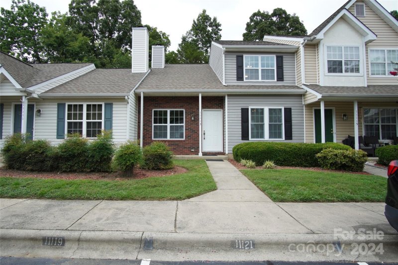 11113 Whitlock Crossing Court