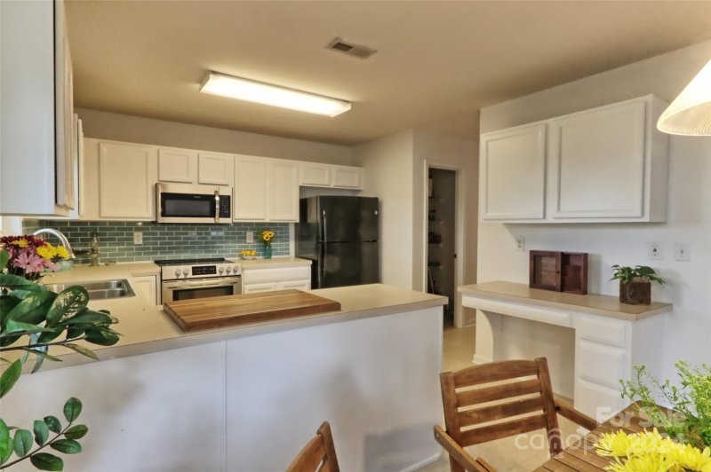 Property image 3 at 4427 Mariannes Ridge Road, Charlotte, NC 28273