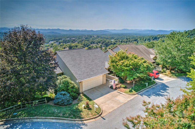 Property image 4 at 74 Park Avenue, Asheville, NC 28803