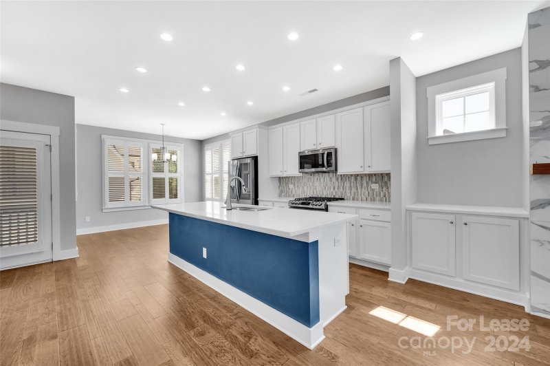 Property image 5 at 506 Amalfi Drive, Davidson, NC 28036