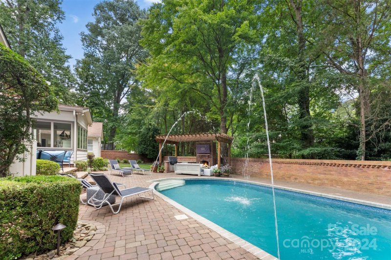 Property image 4 at 8734 Taunton Drive, Huntersville, NC 28078