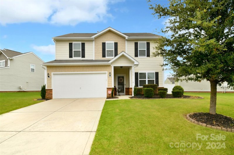 1018 Blue Stream Lane