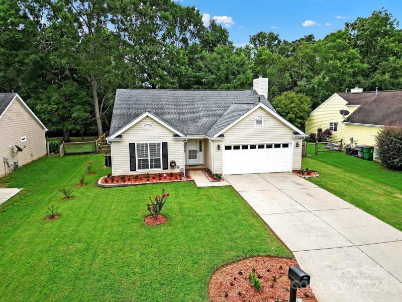 Property image 3 at 13728 Poppleton Court, Charlotte, NC 28273