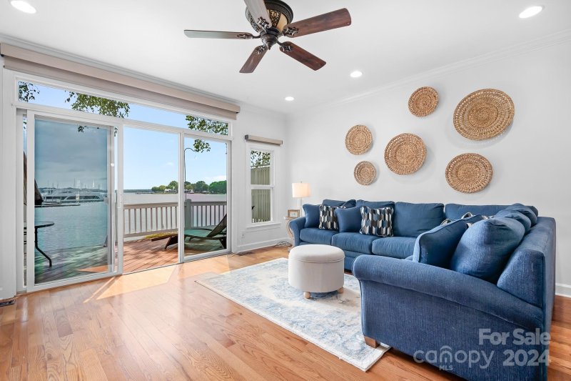 Property image 3 at 18716 Nautical Drive, Cornelius, NC 28031