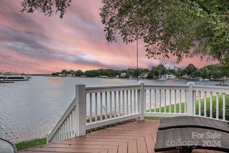 Property image 4 at 18716 Nautical Drive, Cornelius, NC 28031